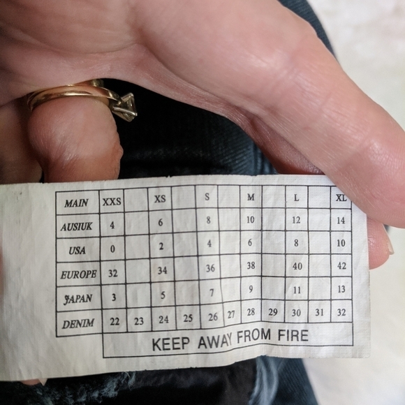 One TEASPOON freebird distressed jeans black faded - Picture 6 of 8